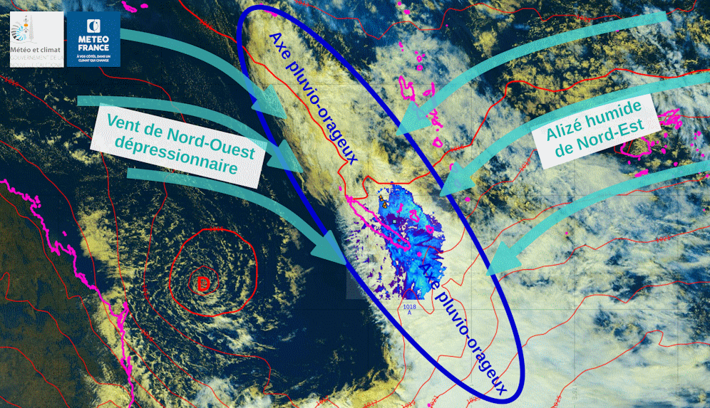 Image satellite Himawai 9 en canal visible, réflectivité radar et activité orageuse le dimanche 19 juillet à 11h00 loc.